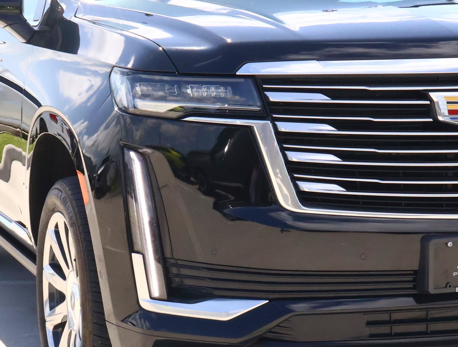 Certified 2024 Cadillac Escalade ESV Premium Luxury Platinum AWD/4WD image 9