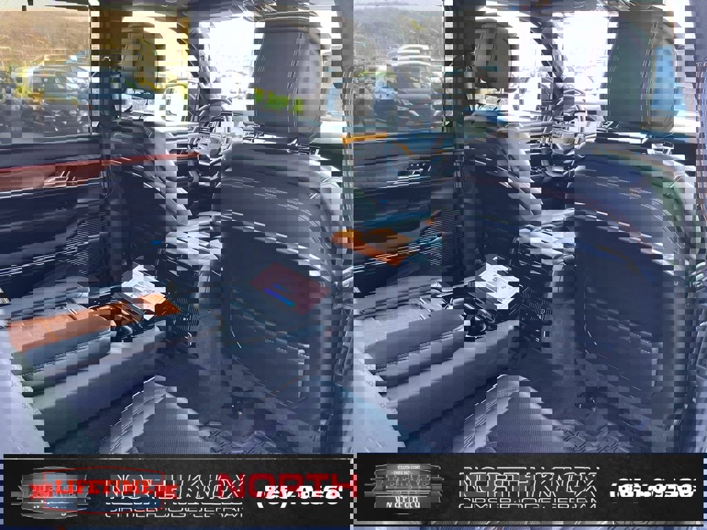 Used 2024 Jeep Grand Wagoneer L Series III image 30