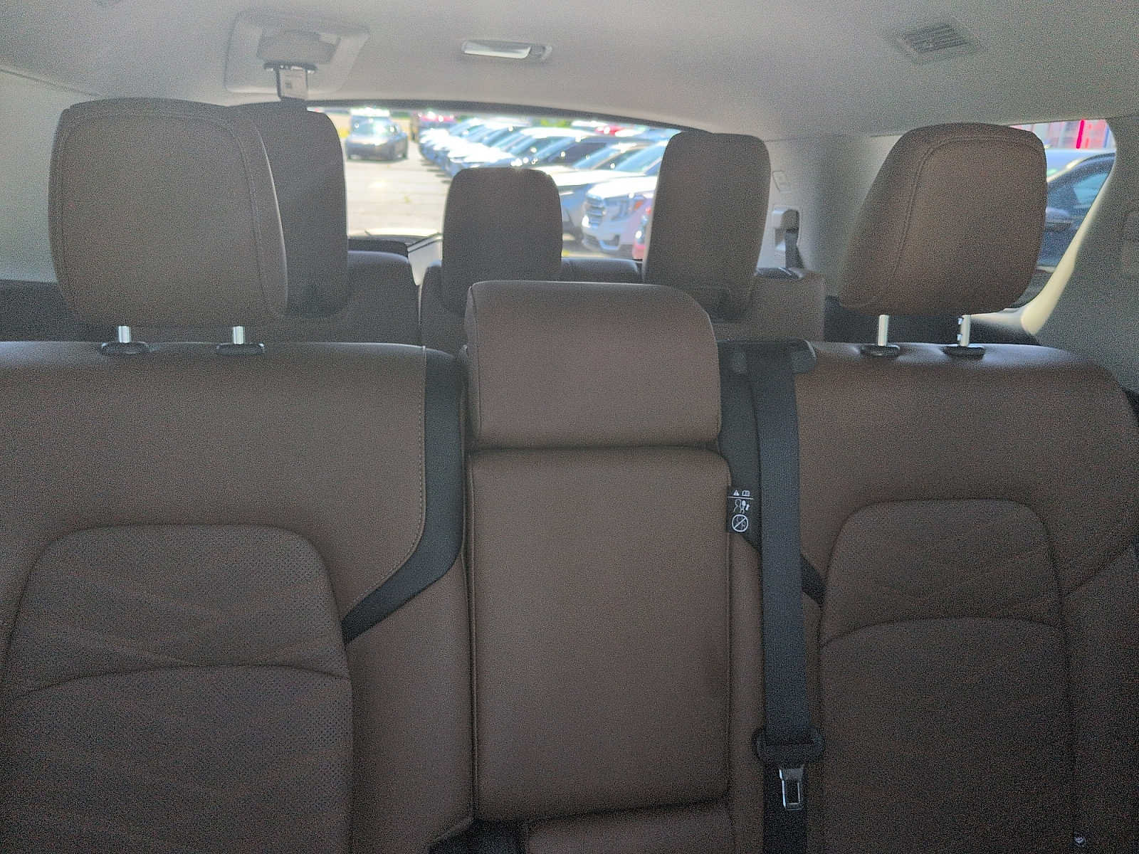 Used 2025 Nissan Pathfinder Platinum w/ Cargo Package AWD/4WD image 11
