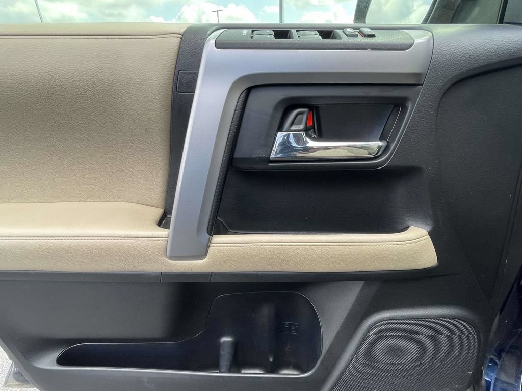 Used 2019 Toyota 4Runner SR5 Premium AWD/4WD image 22