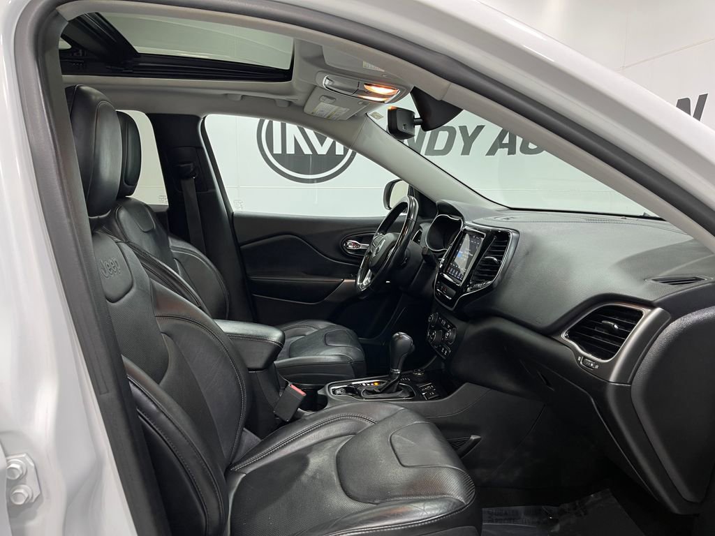 Used 2019 Jeep Cherokee Limited w/ Luxury Group image 32