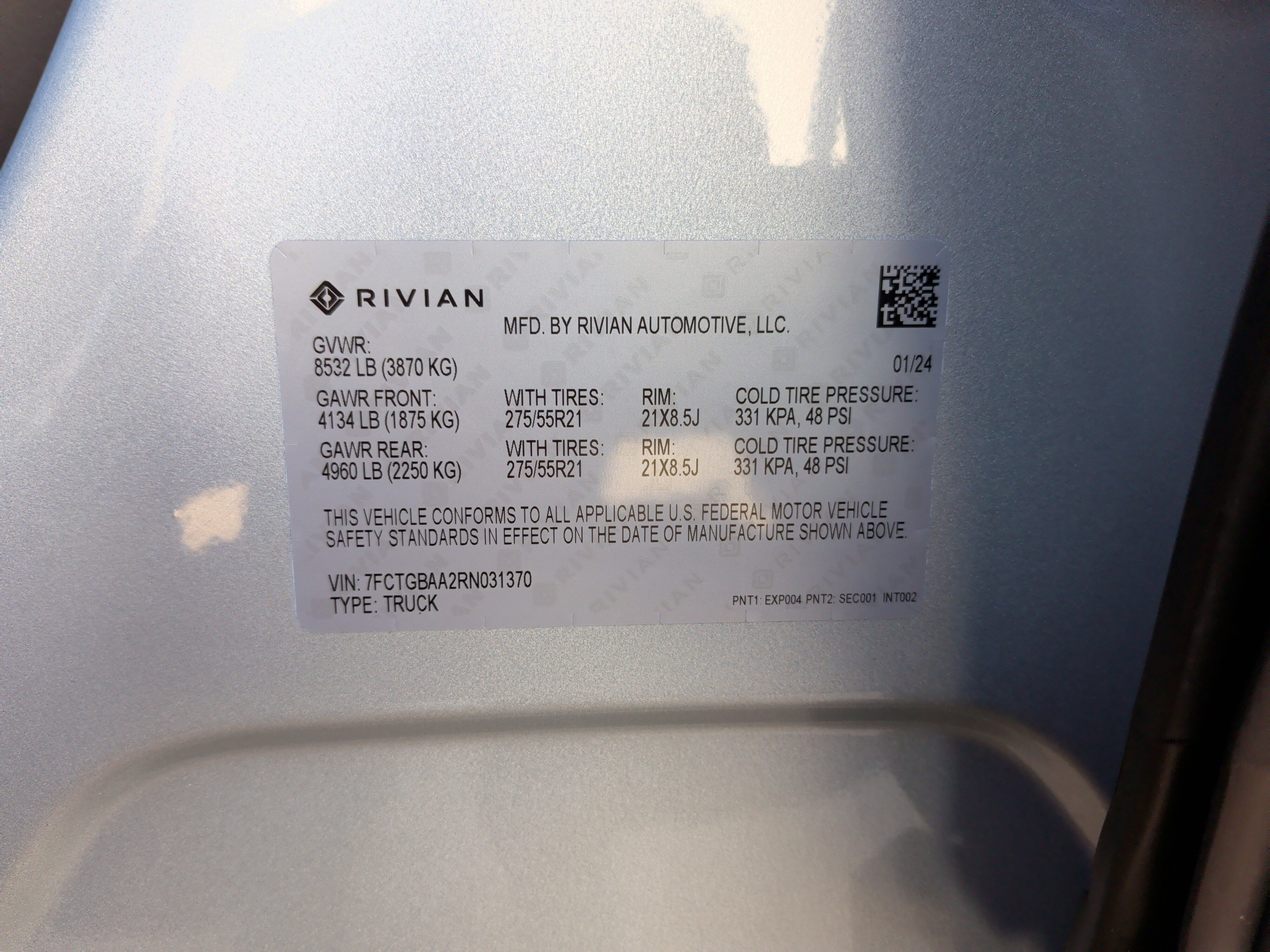 Used 2024 Rivian R1T Adventure image 36