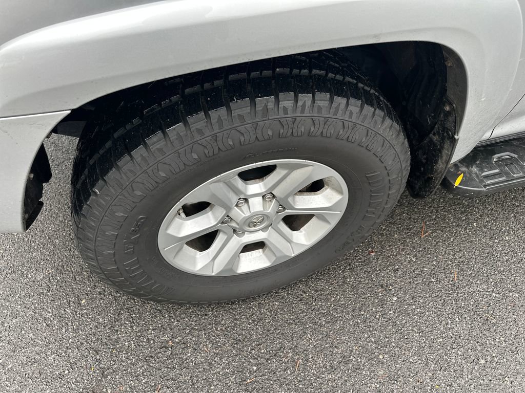 Used 2019 Toyota 4Runner SR5 image 2