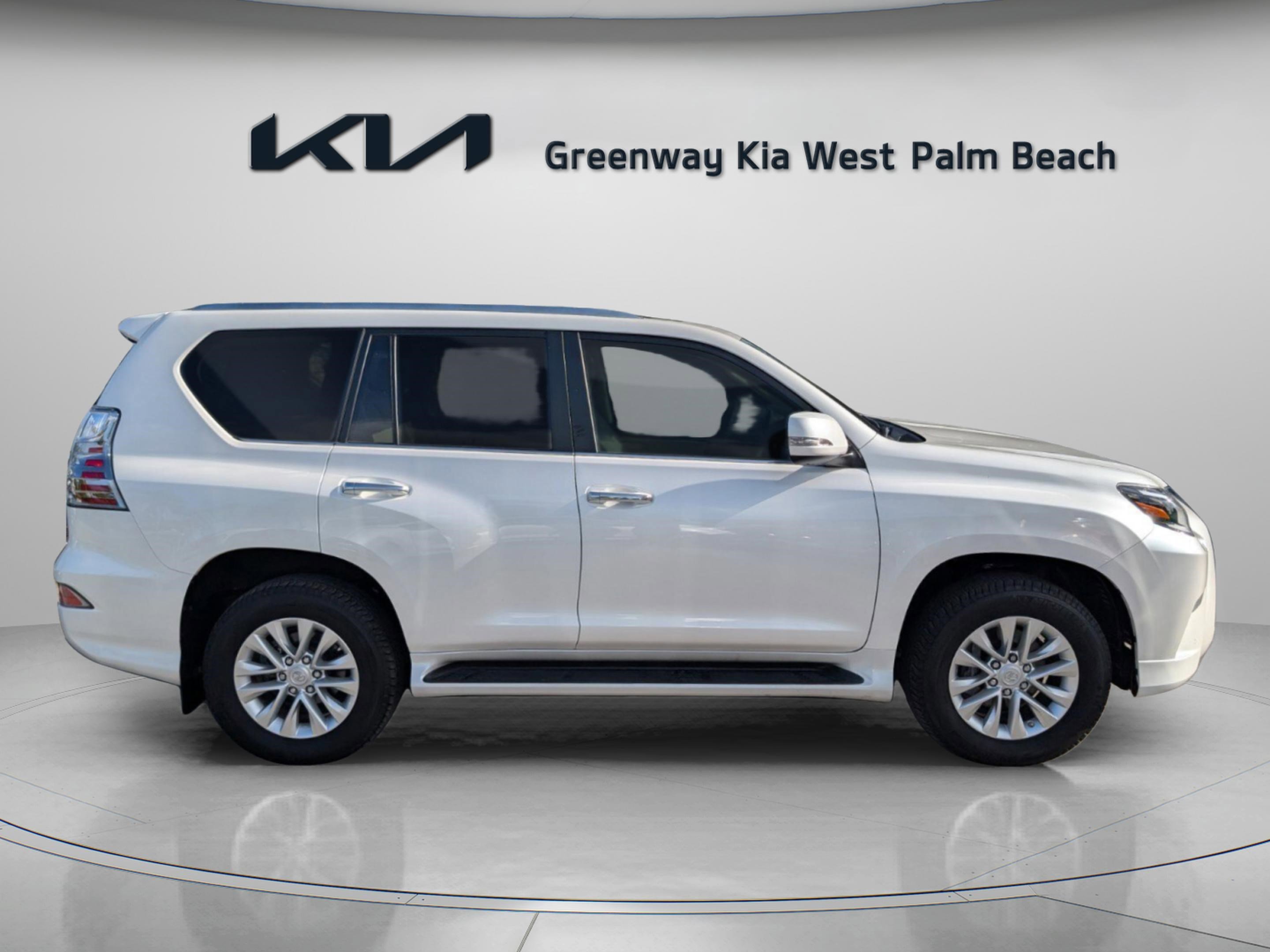 Used 2023 Lexus GX 460 Premium w/ Premium Plus Package image 8