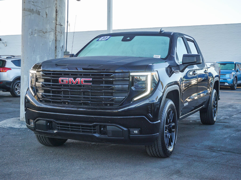Used 2023 GMC Sierra 1500 Elevation AWD/4WD image 4