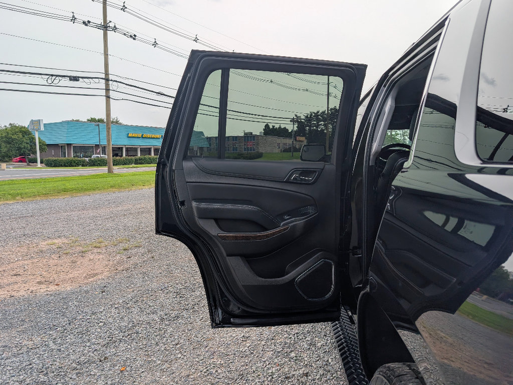 Used 2019 Chevrolet Tahoe LS AWD/4WD image 12