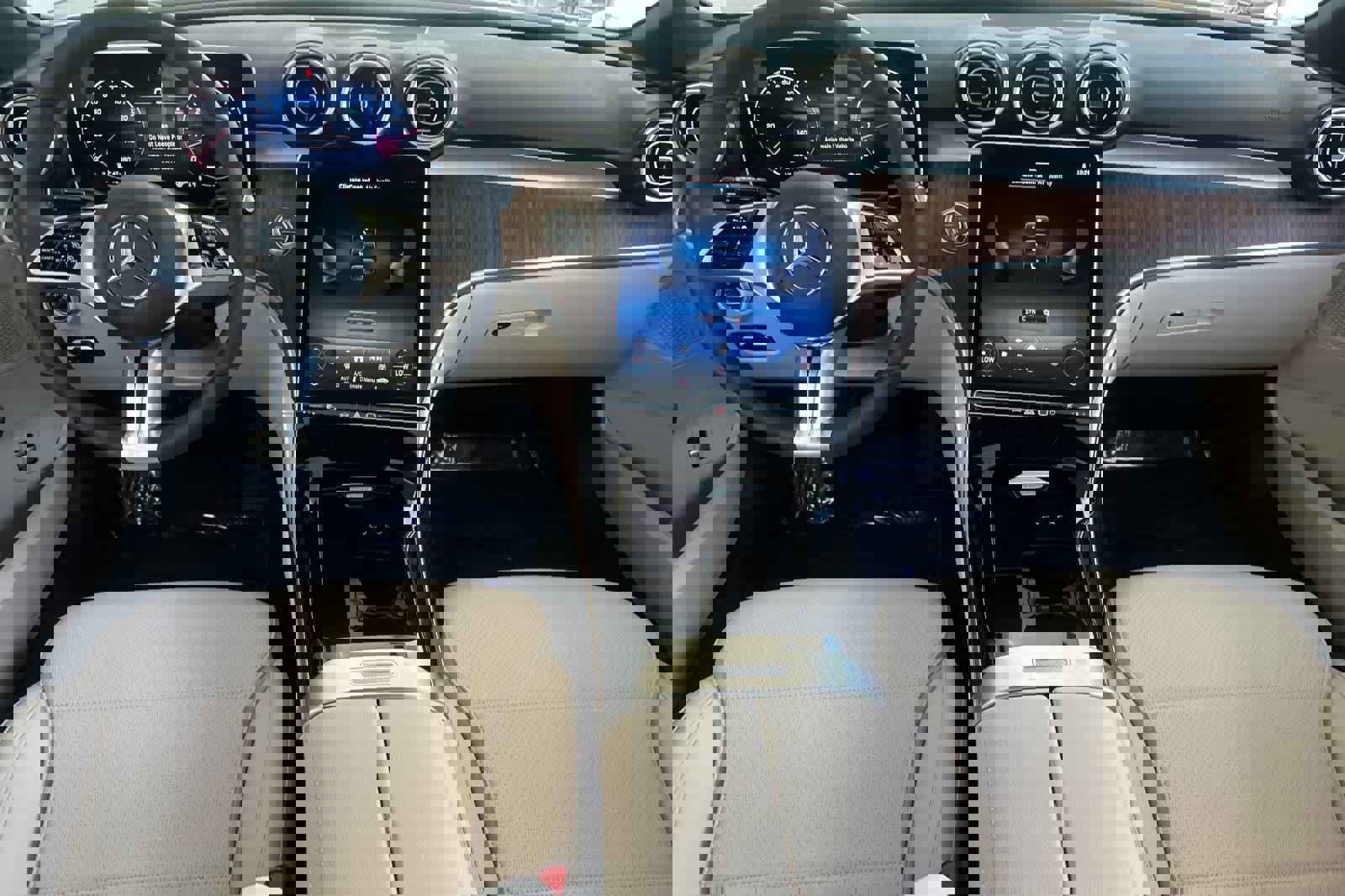 Certified 2025 Mercedes-Benz C 300 4MATIC Sedan image 12