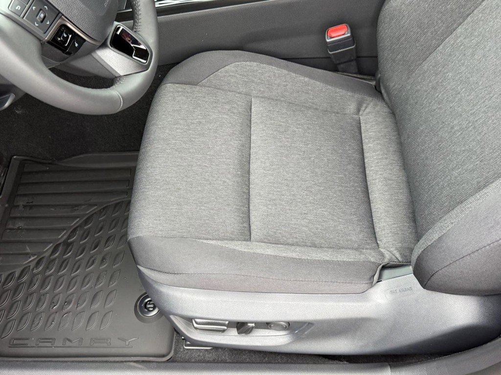 New 2026 Toyota Camry LE image 11