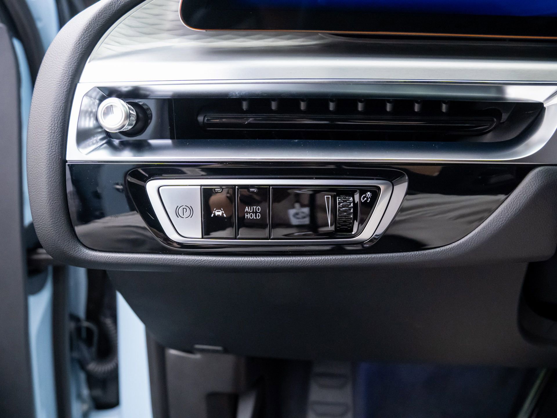 New 2026 Cadillac Lyriq Sport image 21