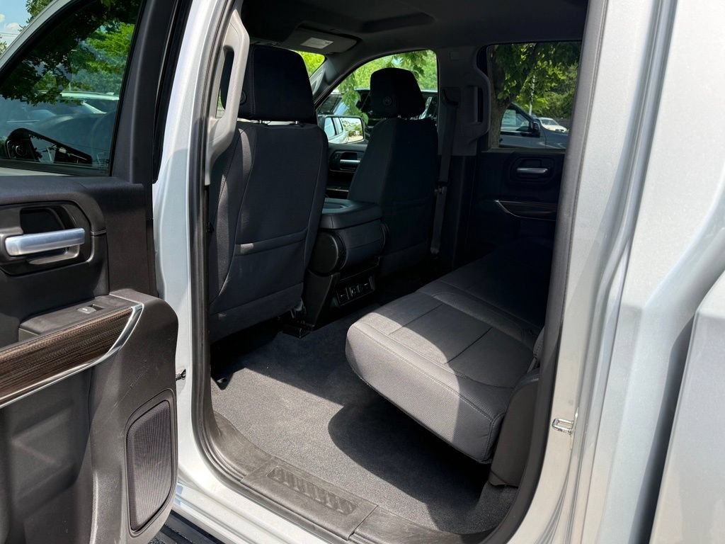 Used 2020 Chevrolet Silverado 1500 RST w/ RST Value Package AWD/4WD image 11