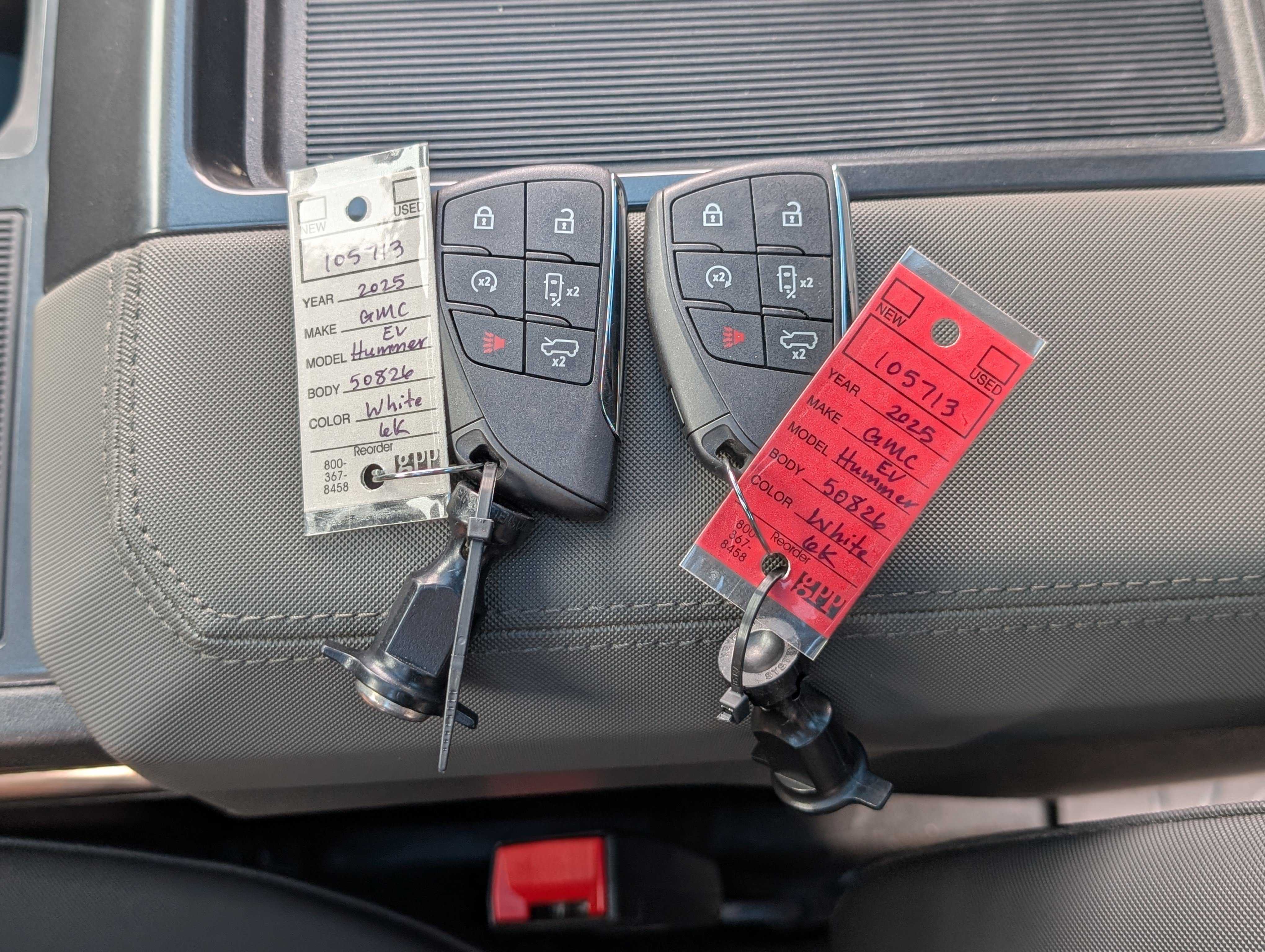 Used 2025 GMC Hummer EV 3X w/ LPO, Sport Package AWD/4WD image 36