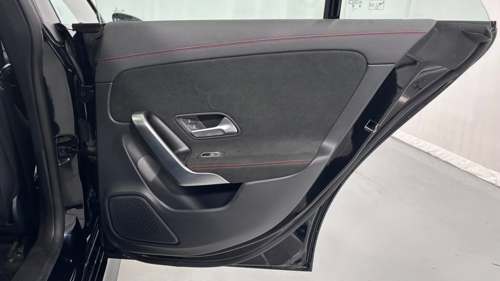 Certified 2023 Mercedes-Benz CLA 250 4MATIC image 27