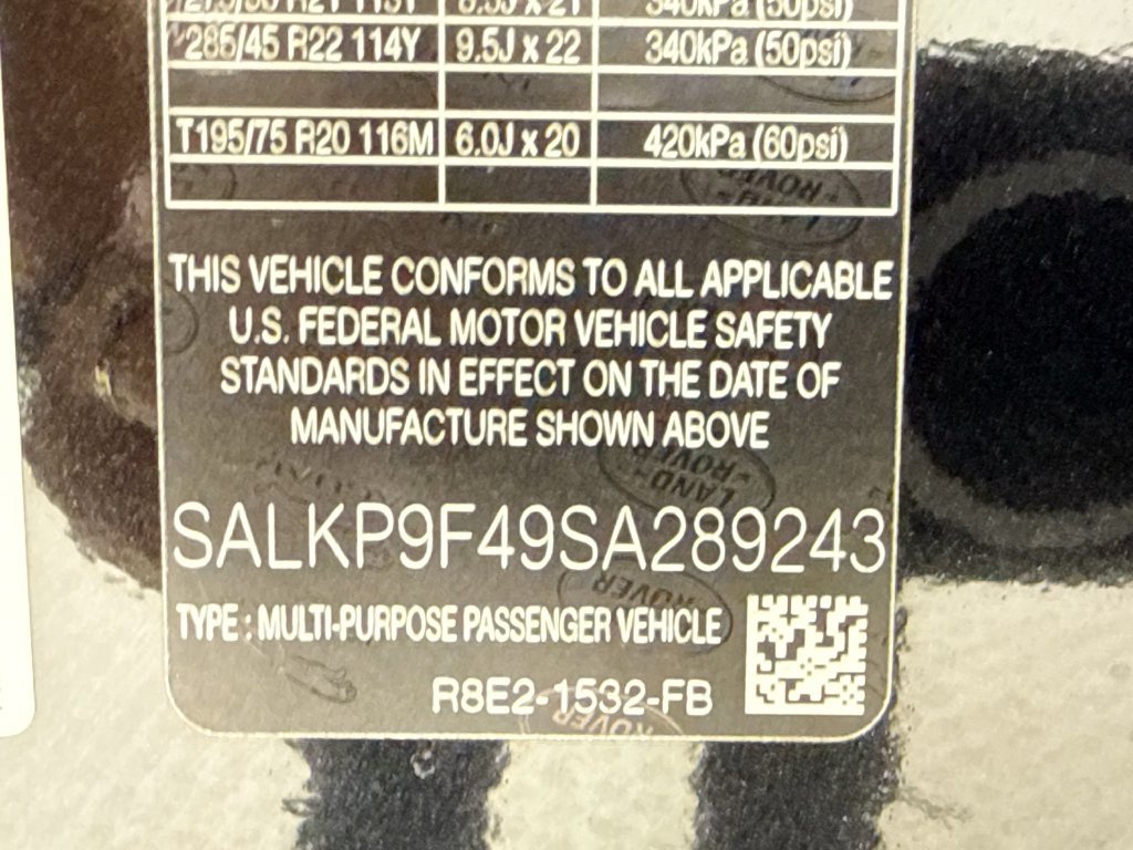 Used 2025 Land Rover Range Rover SE AWD/4WD image 27