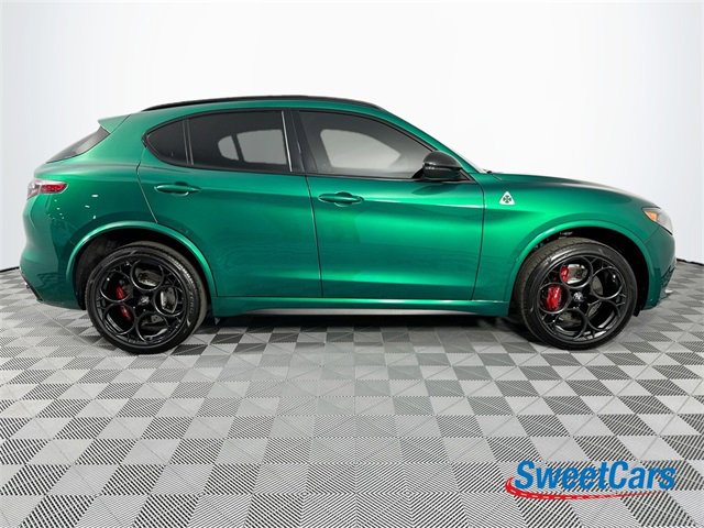 Used 2024 Alfa Romeo Stelvio Quadrifoglio image 8