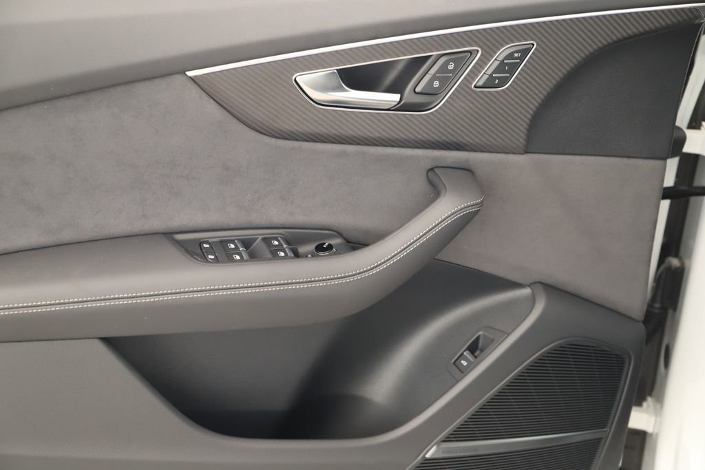 New 2026 Audi SQ8 Premium Plus image 23