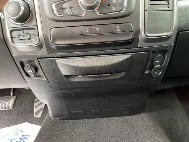 Used 2022 RAM 1500 Classic Warlock w/ Electronics Group AWD/4WD image 15