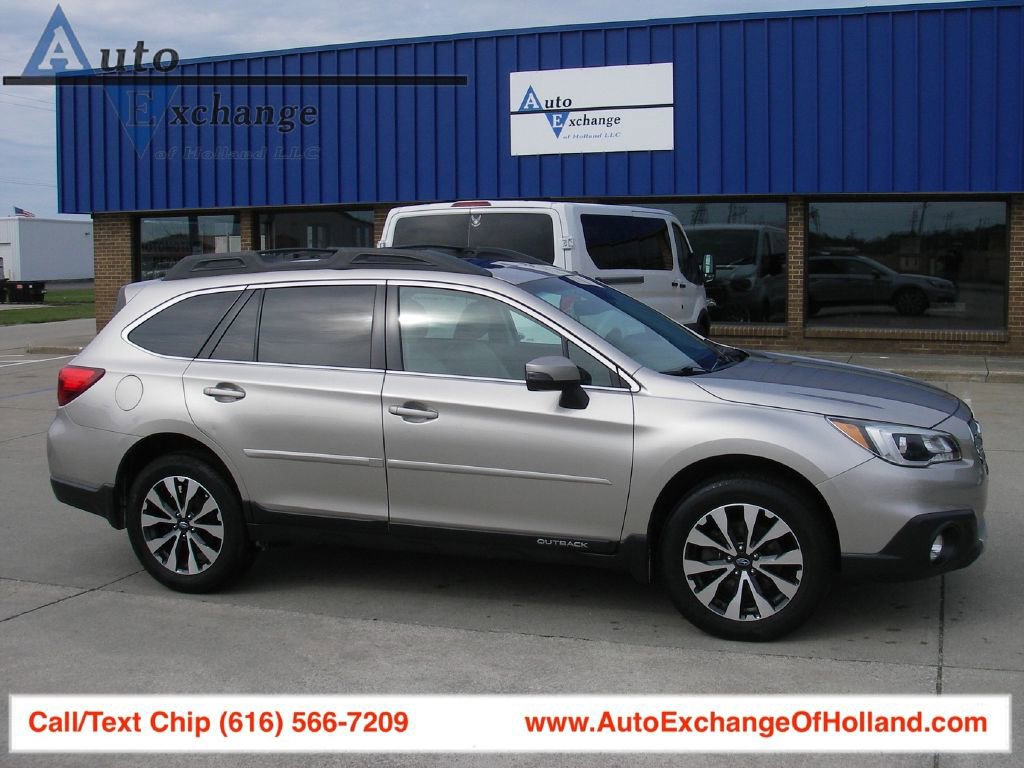 Used 2017 Subaru Outback 2.5i Limited AWD/4WD image 1