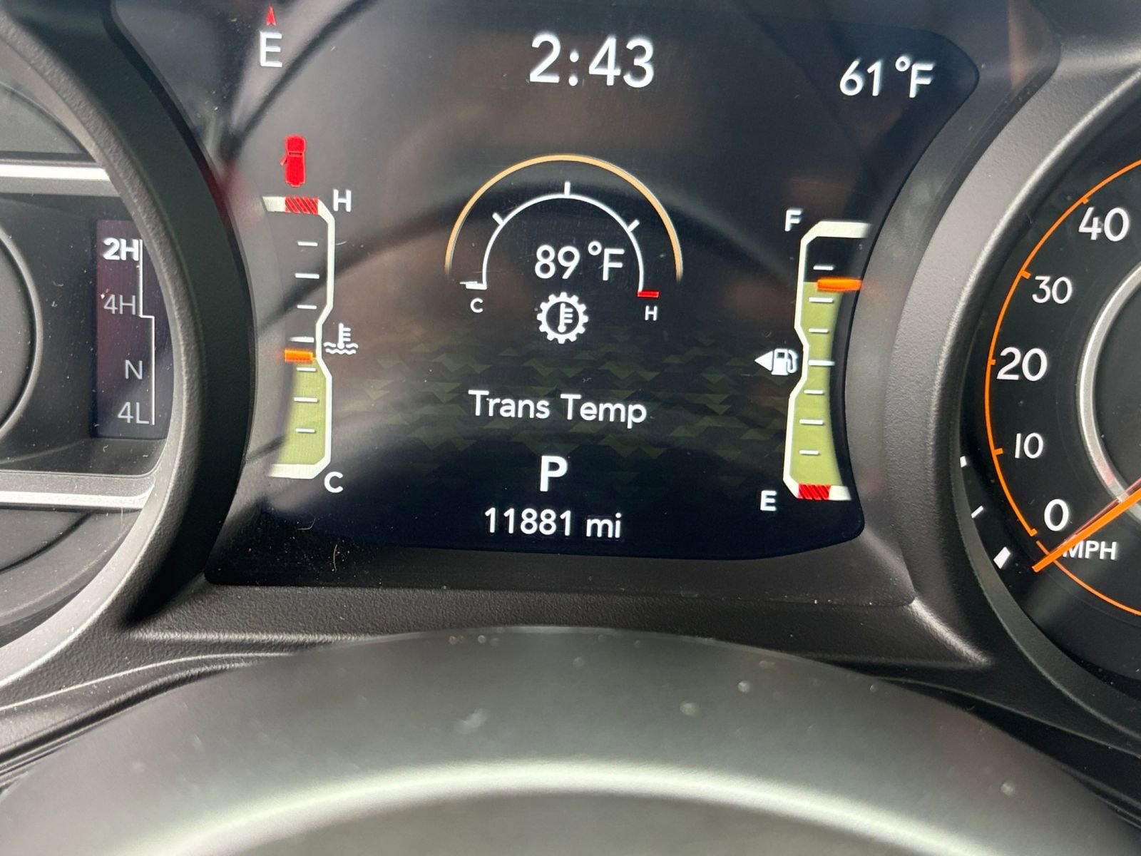 Used 2025 Jeep Wrangler Unlimited Rubicon AWD/4WD image 39