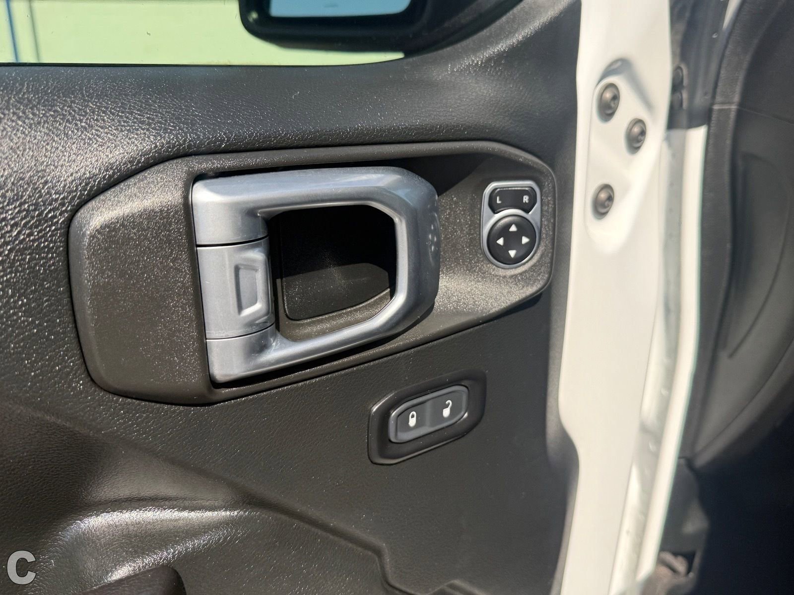Used 2021 Jeep Gladiator Mojave AWD/4WD image 17