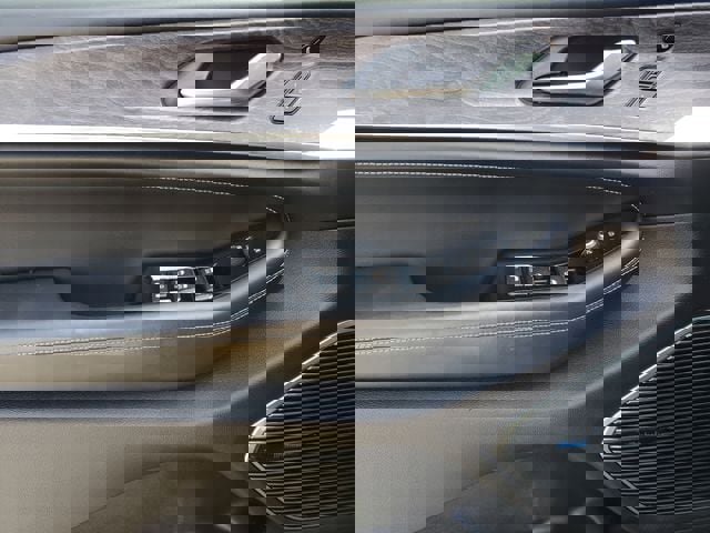 Certified 2021 Jeep Grand Cherokee L Overland w/ Luxury Tech Group IV image 22