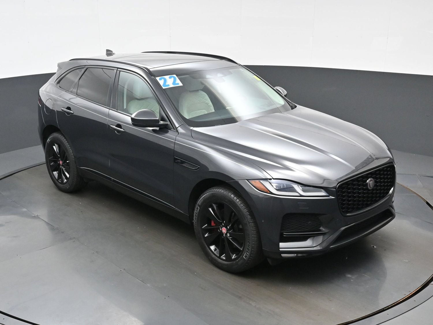 Used 2022 Jaguar F-PACE S AWD/4WD image 40
