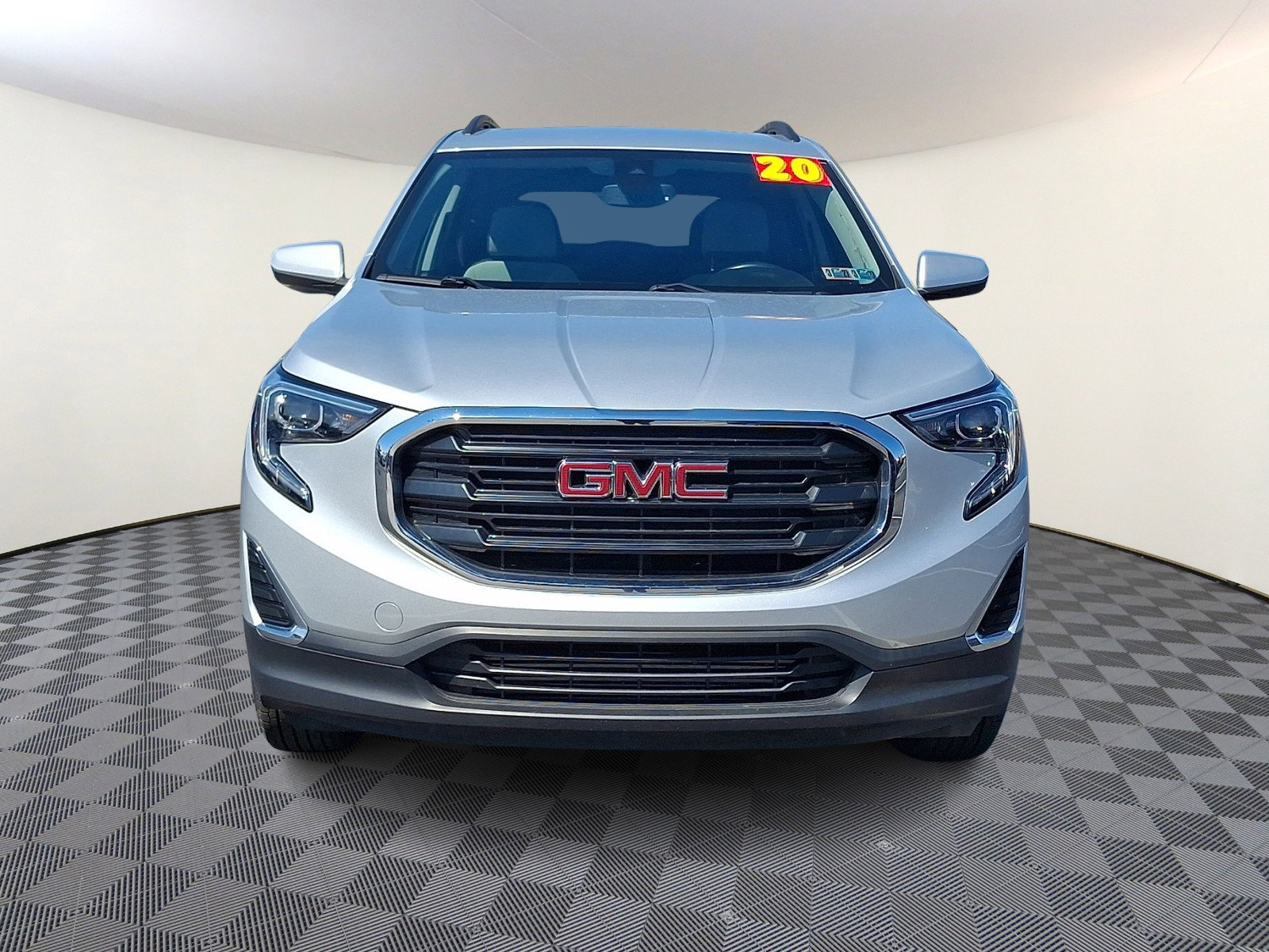 Used 2020 GMC Terrain SLE w/ Driver Convenience Package image 2