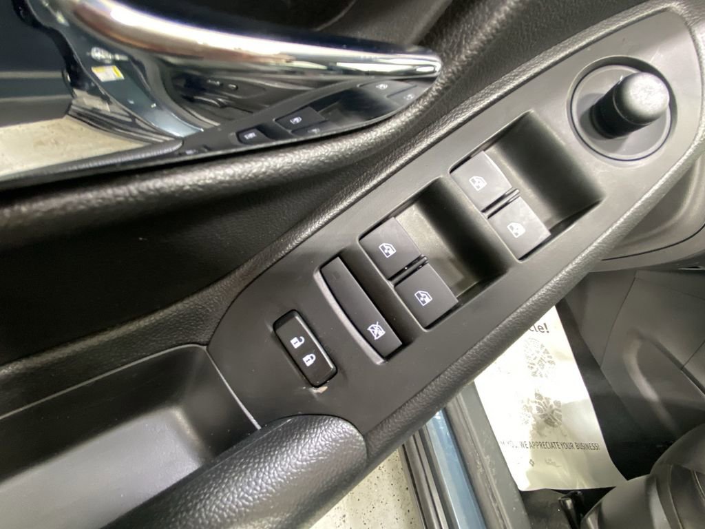 Certified 2022 Chevrolet Trax LT w/ Driver Confidence Package image 32