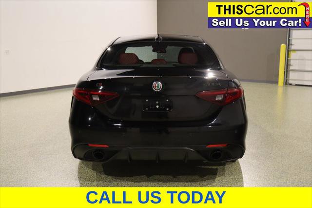 Used 2021 Alfa Romeo Giulia Ti Sport w/ Carbon Package AWD/4WD image 6