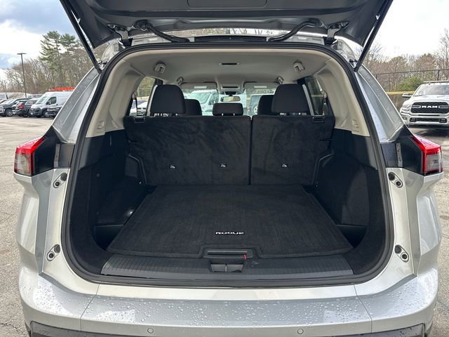 Used 2025 Nissan Rogue S image 13