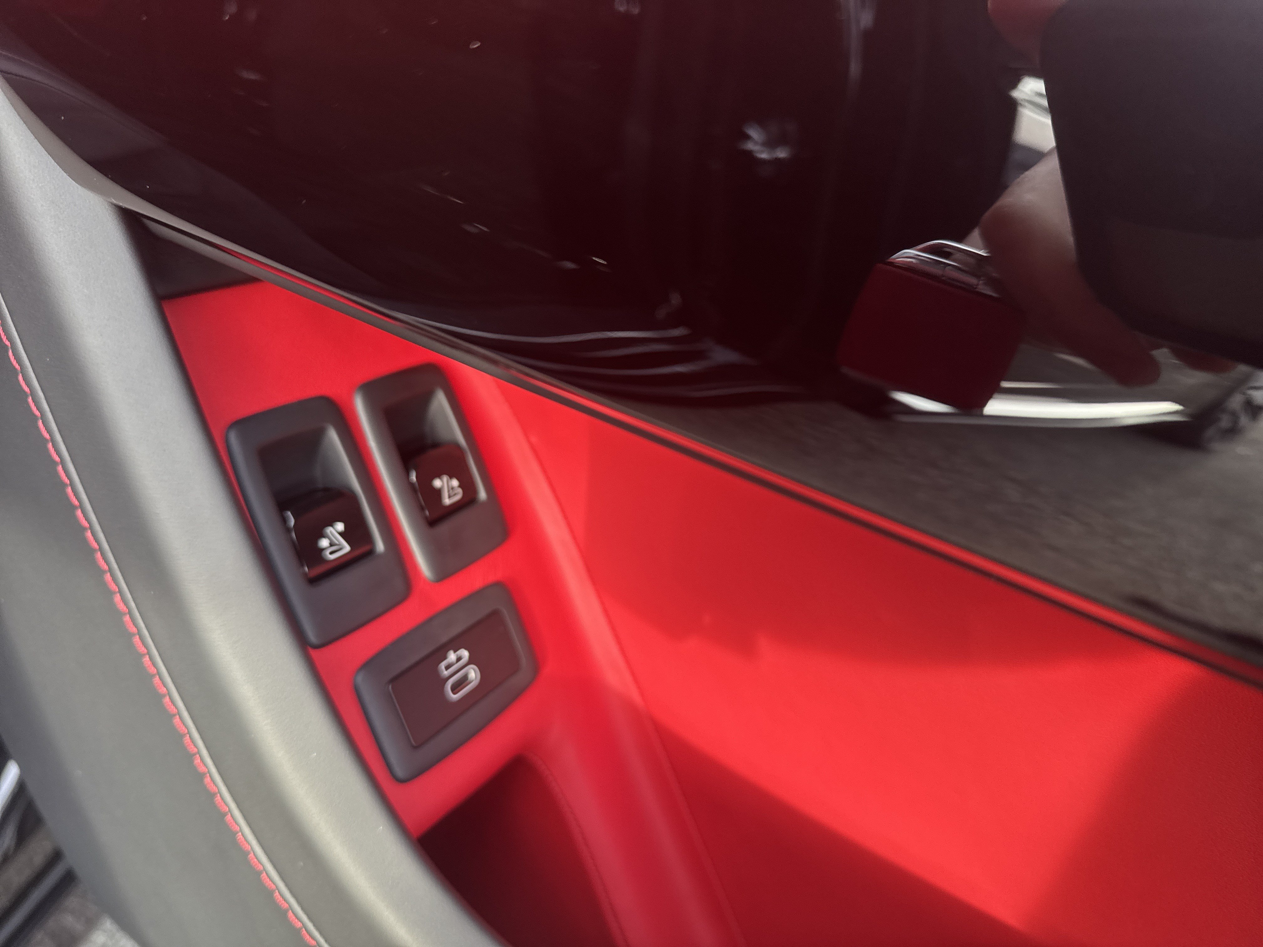 Certified 2025 Rolls-Royce Cullinan AWD/4WD image 47