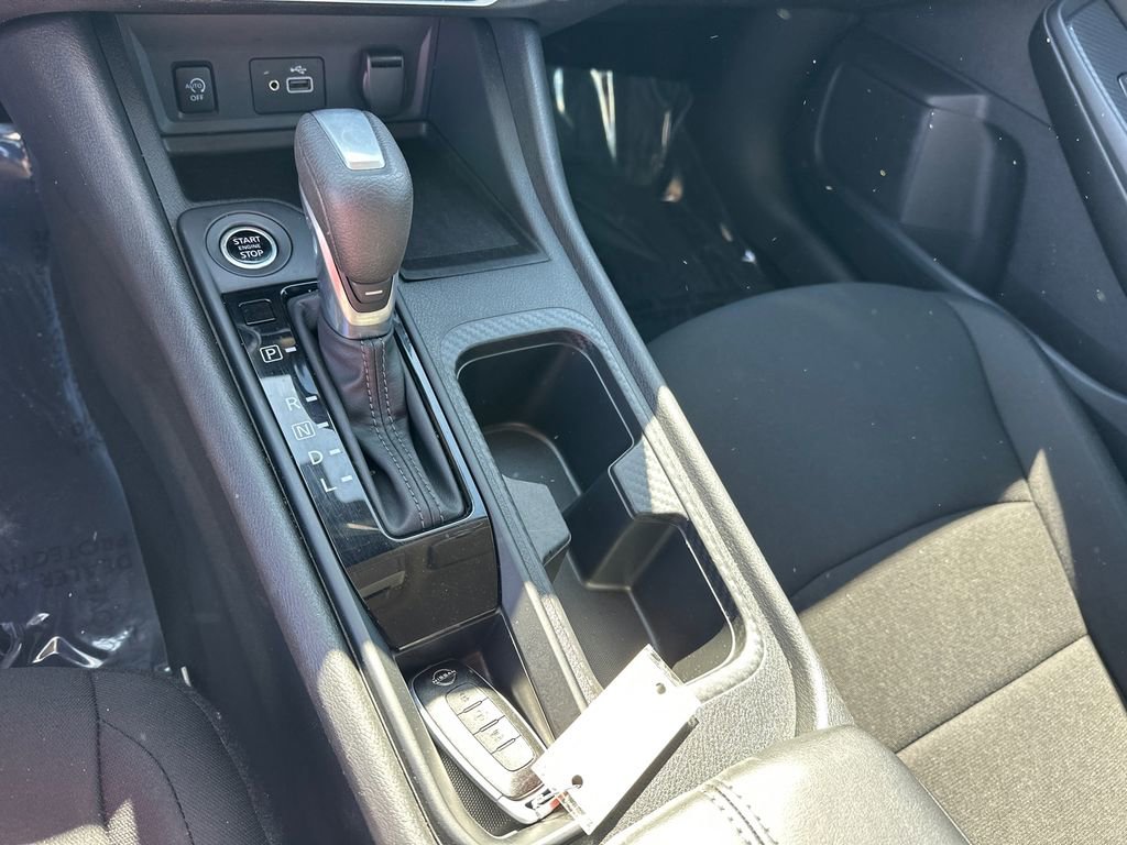 Used 2025 Nissan Sentra S image 33