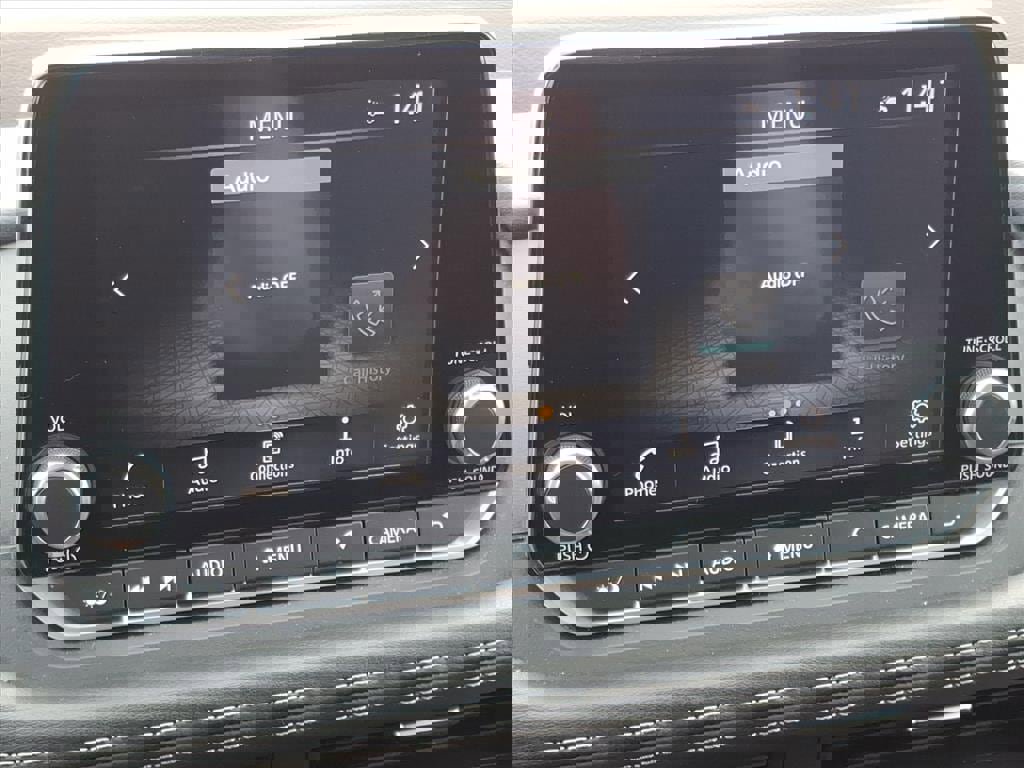 Used 2023 Nissan Rogue SV image 20