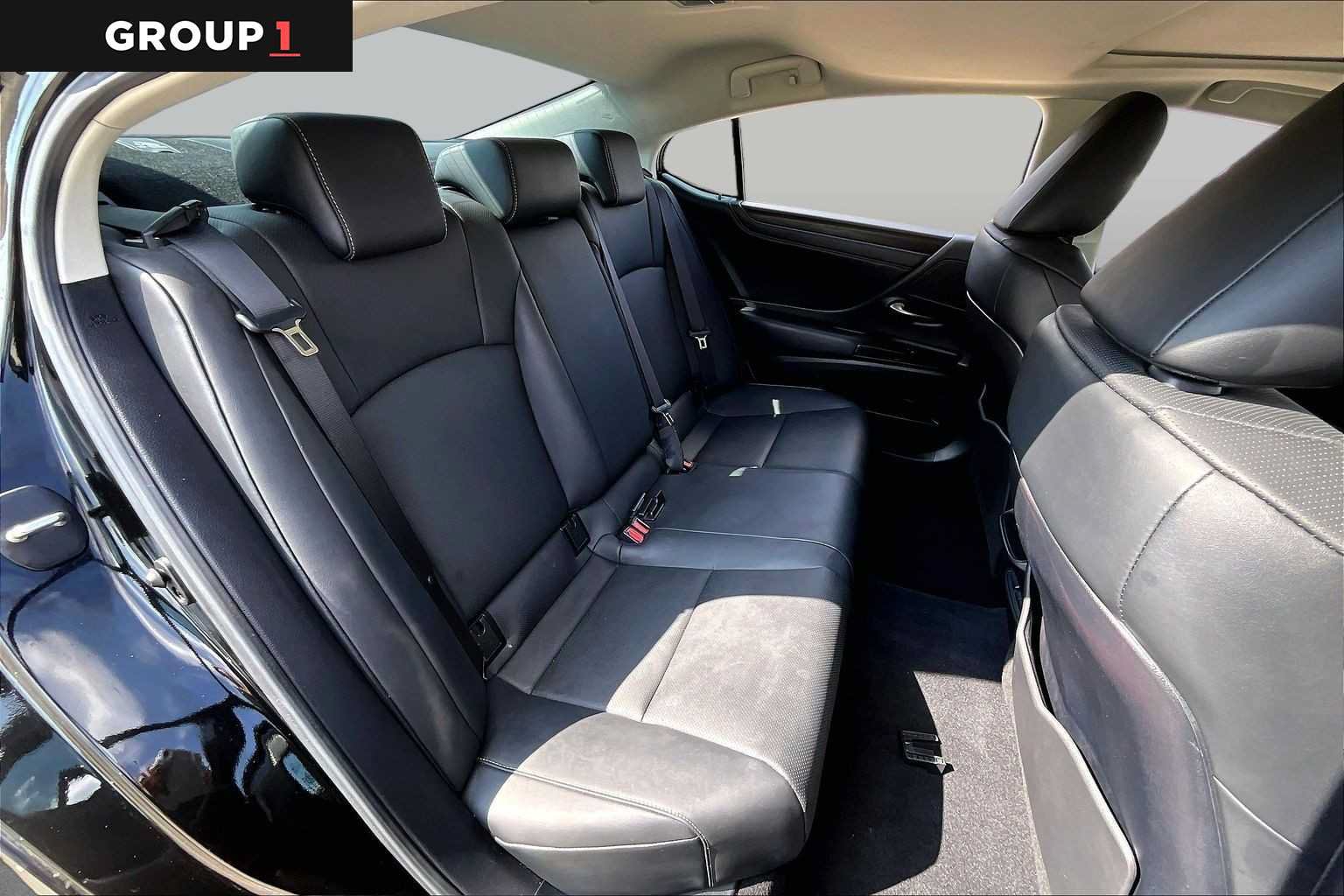 Certified 2024 Lexus ES 350 w/ Premium Package FWD image 17