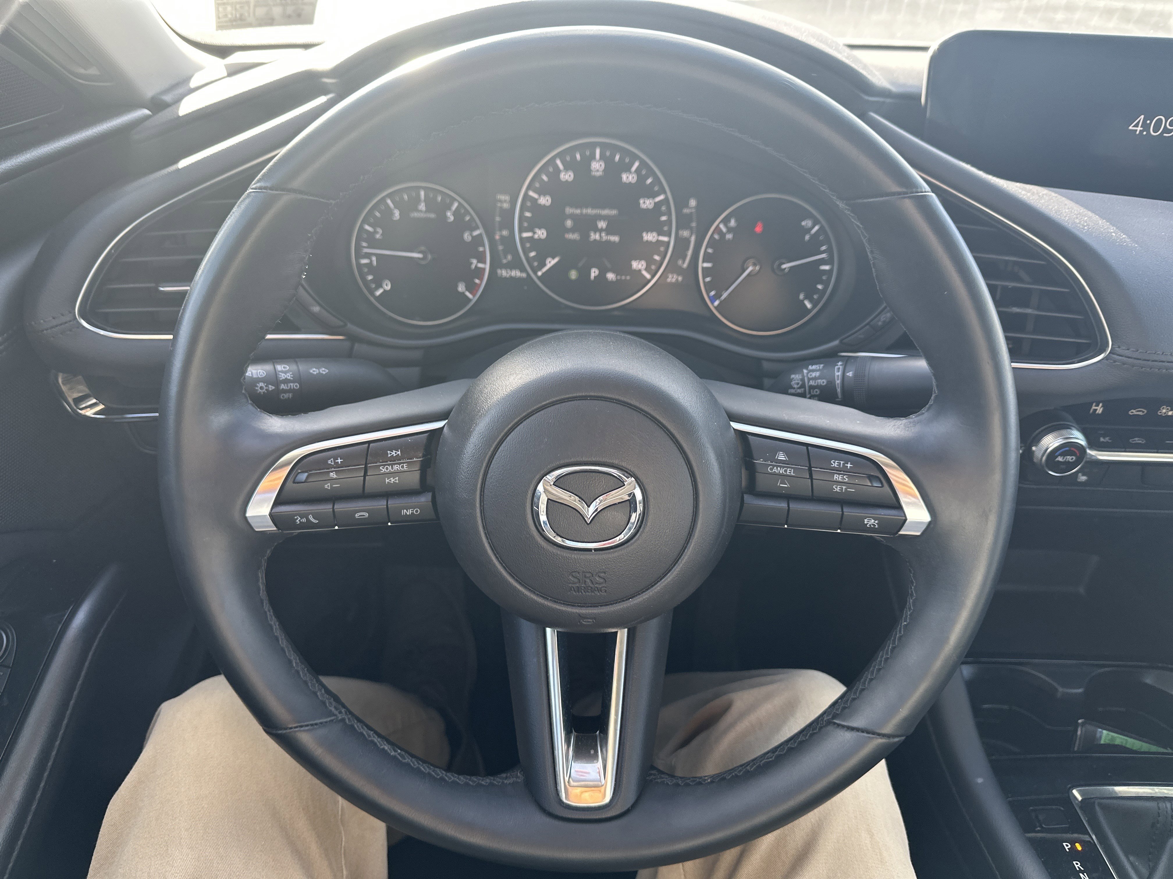 Used 2025 MAZDA MAZDA3 s image 17