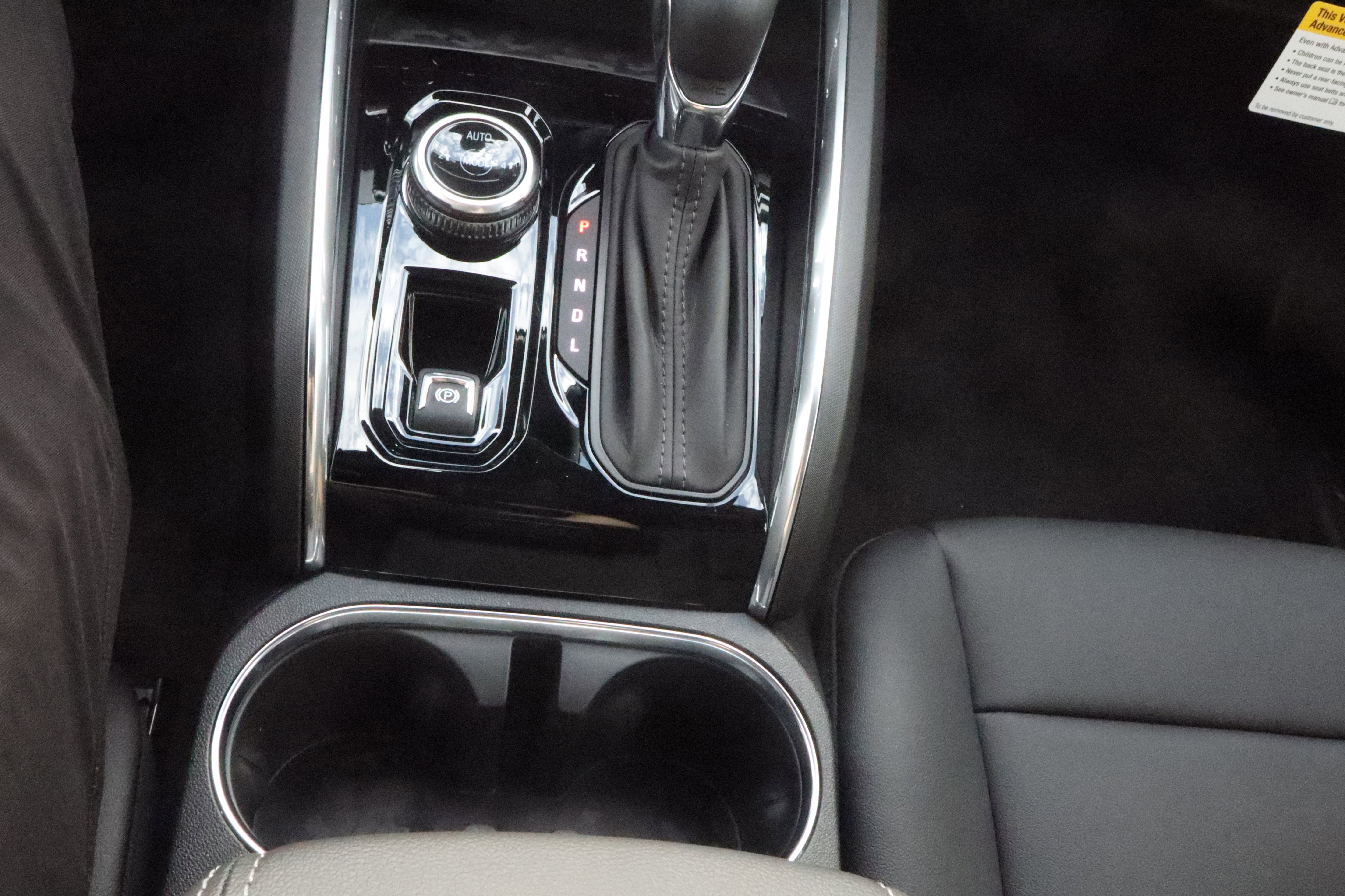 New 2026 GMC Canyon Elevation w/ Convenience Package image 15