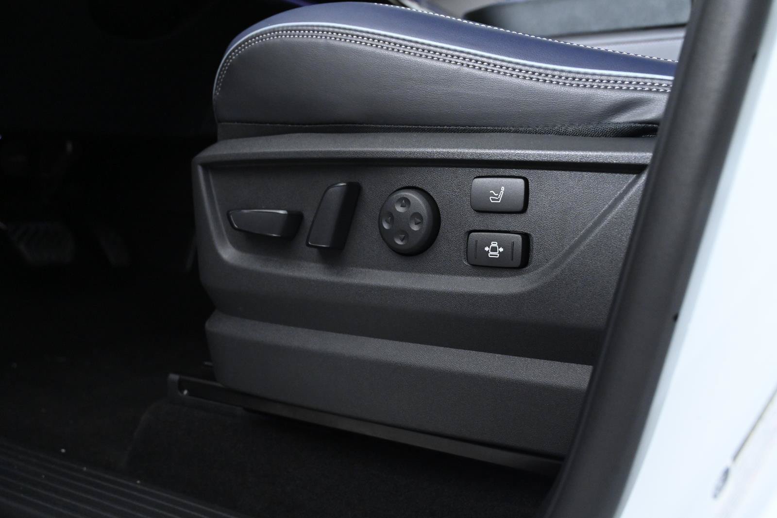 New 2026 INFINITI QX80 4WD image 25