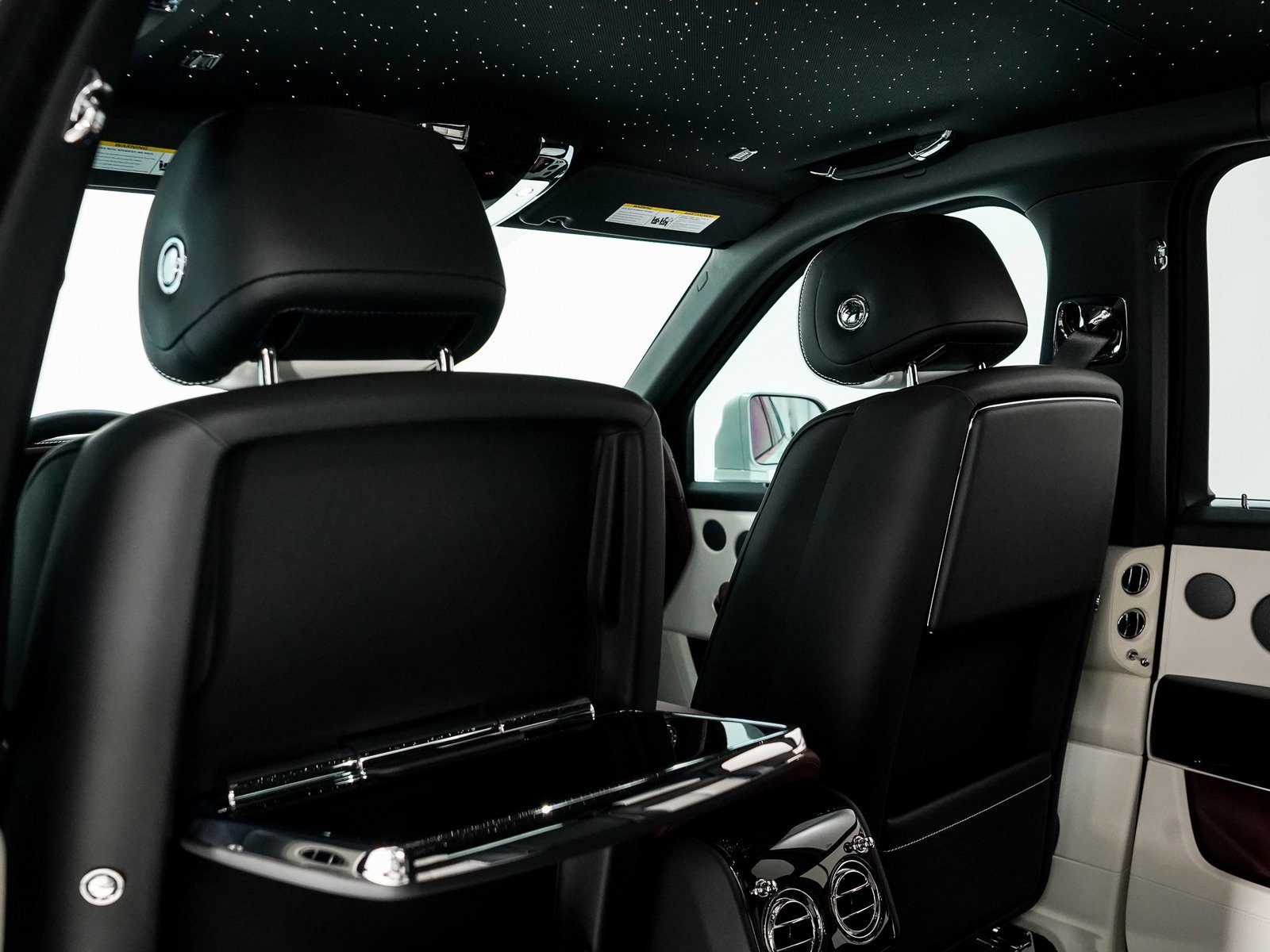 Certified 2025 Rolls-Royce Cullinan image 28