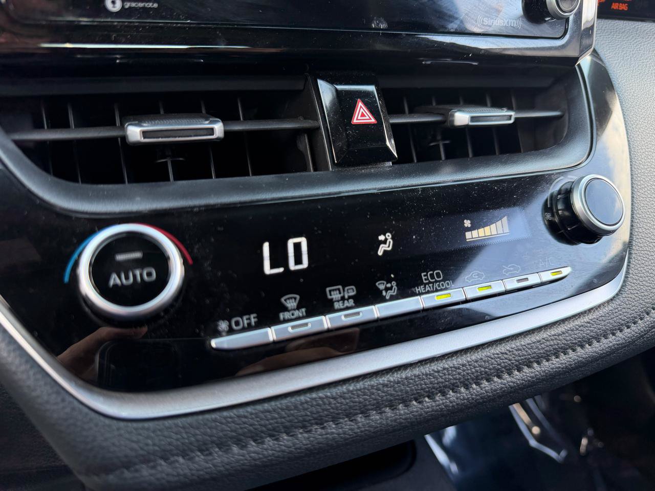 Used 2022 Toyota Corolla SE FWD image 45