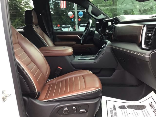 Used 2025 GMC Sierra 3500 Denali Ultimate AWD/4WD image 22