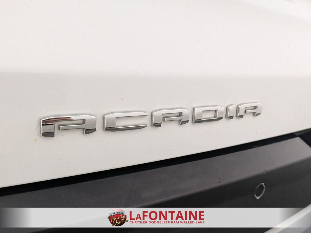 Used 2023 GMC Acadia SLE w/ Driver Convenience Package image 10