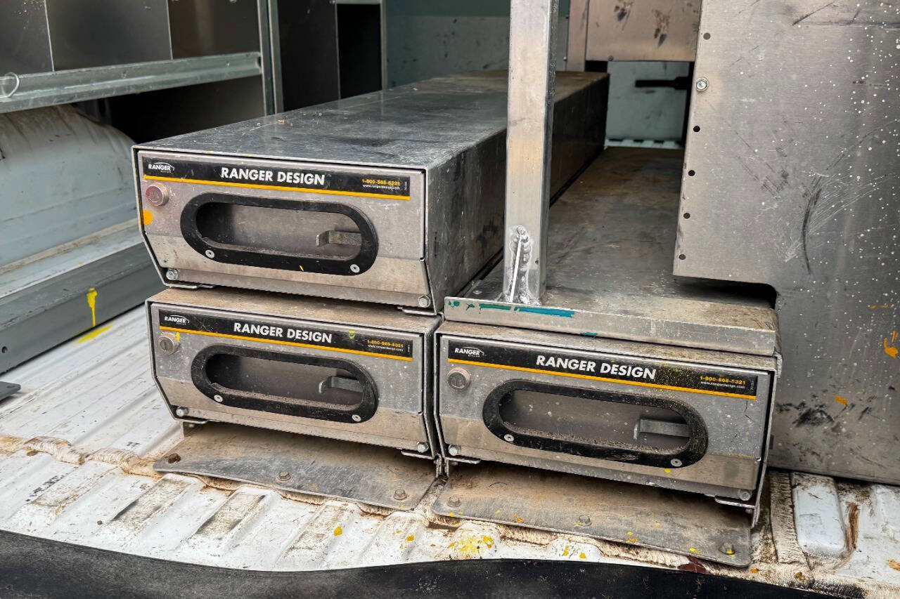 Used 2018 Chevrolet Express 2500 w/ Driver Convenience Package image 20