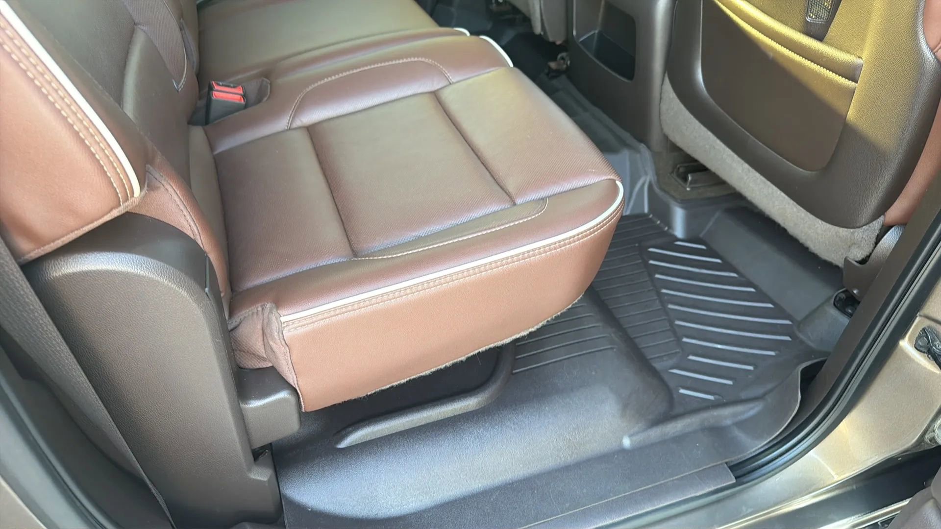 Used 2015 Chevrolet Silverado 2500 High Country w/ Duramax Plus Package AWD/4WD image 67