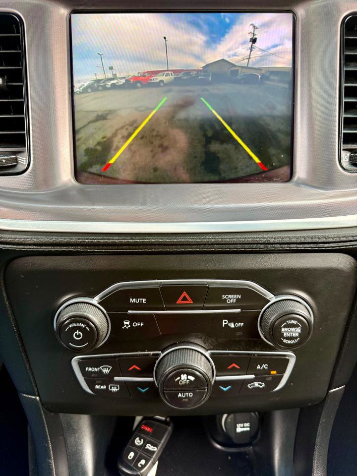Used 2019 Dodge Charger SXT w/ Plus Group image 25