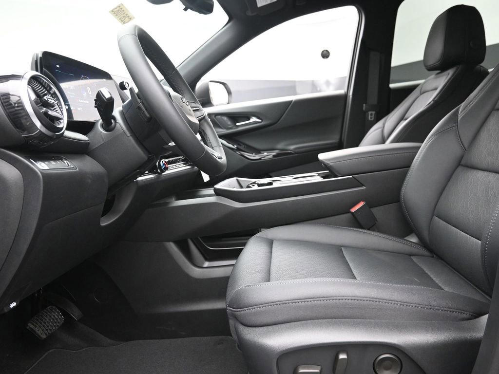 New 2026 Chevrolet Equinox LT w/ Convenience Package II image 14