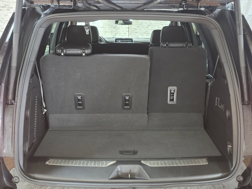 Used 2023 Chevrolet Tahoe Z71 w/ Luxury Package image 19