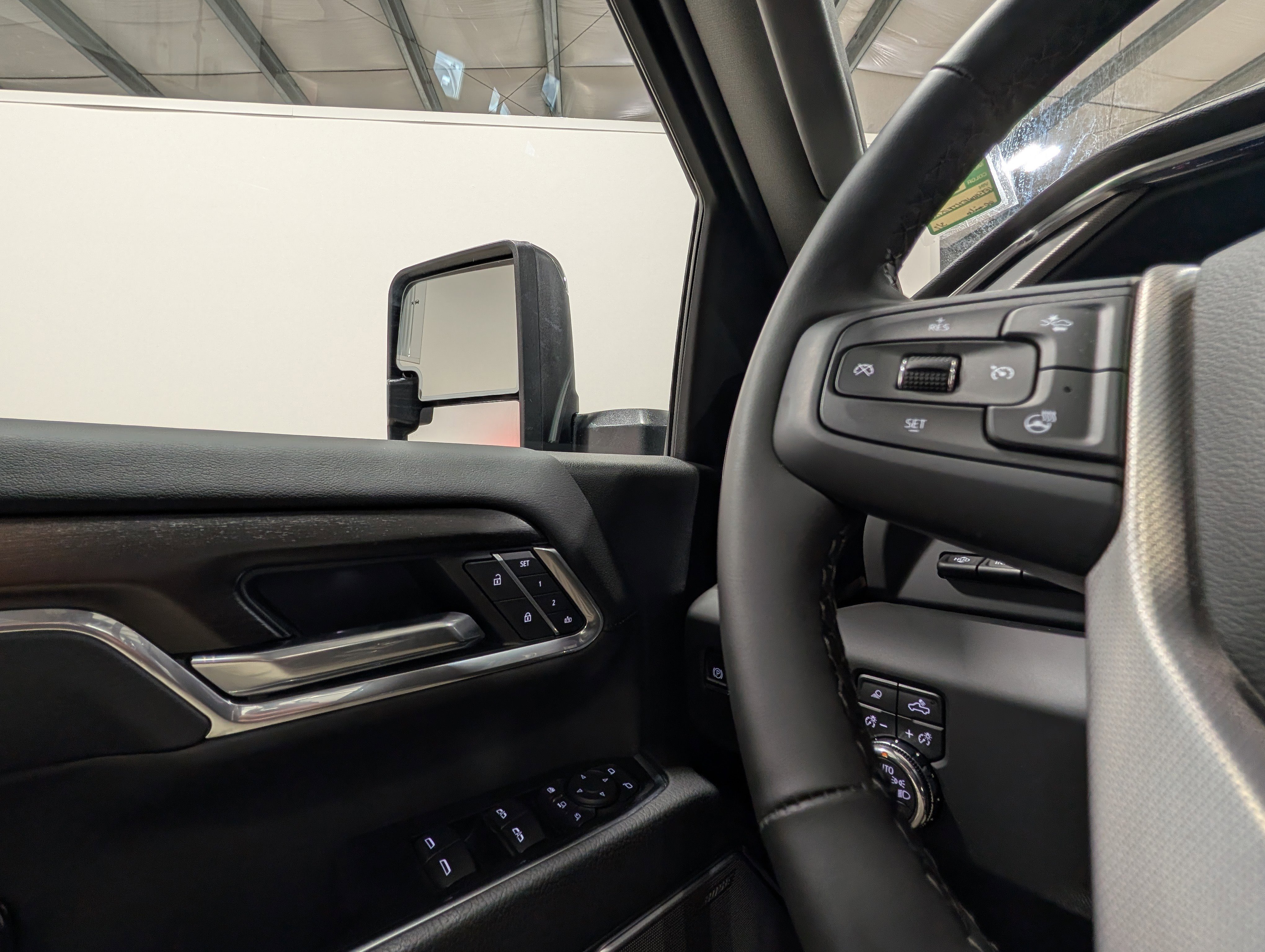 Used 2026 GMC Sierra 3500 Denali w/ Denali Reserve Package image 28