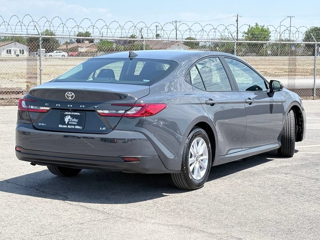 Used 2025 Toyota Camry LE FWD image 5