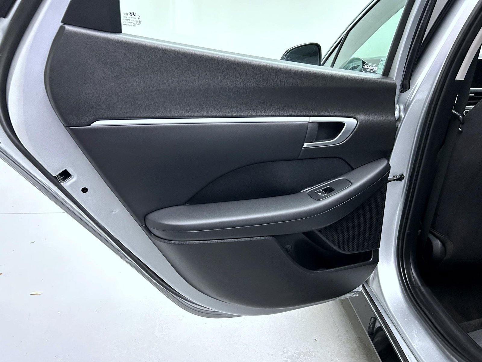 Used 2025 Hyundai Sonata SEL FWD image 20