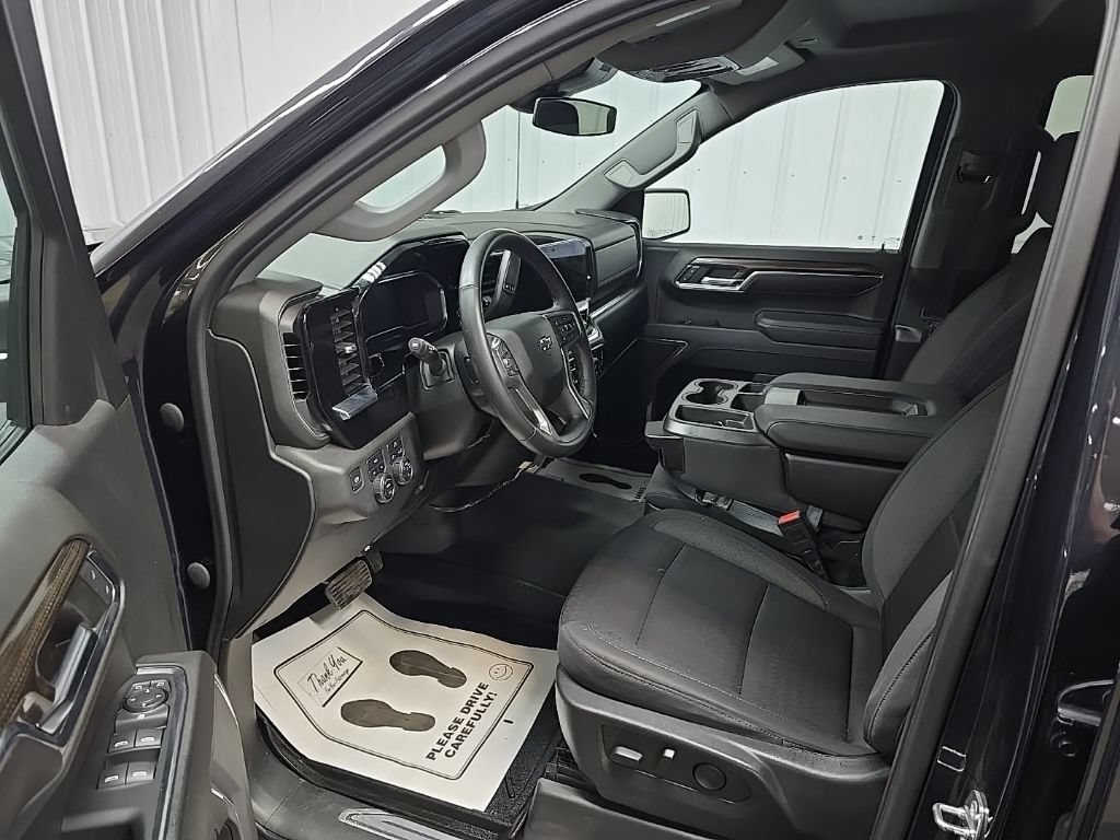 Used 2023 Chevrolet Silverado 1500 RST AWD/4WD image 31