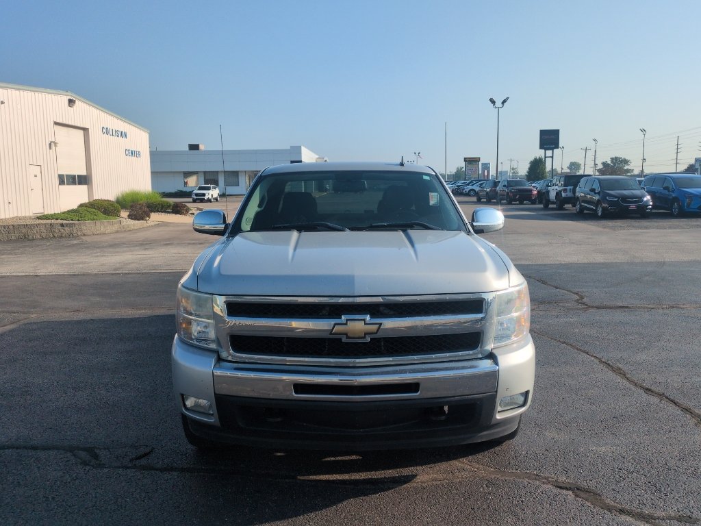 Used 2011 Chevrolet Silverado 1500 LT w/ All-Star Edition AWD/4WD image 2